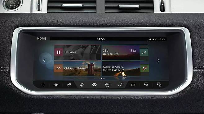 재규어 랜드로버가 인포테인먼트 디스플레이 결함을 주장한 집단 소송 해결을 위해 OTA 업데이트를 실시한다. (사진 출처: CARSCOOPS)