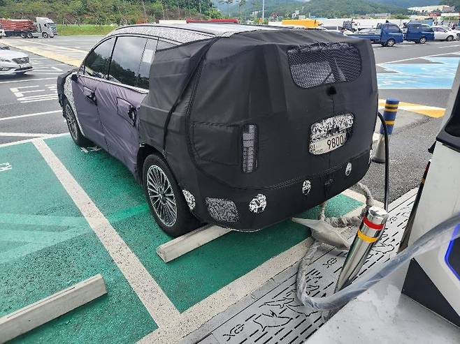 현대차 '아이오닉 7' 테스트카 (출처 : 오토스파이넷)