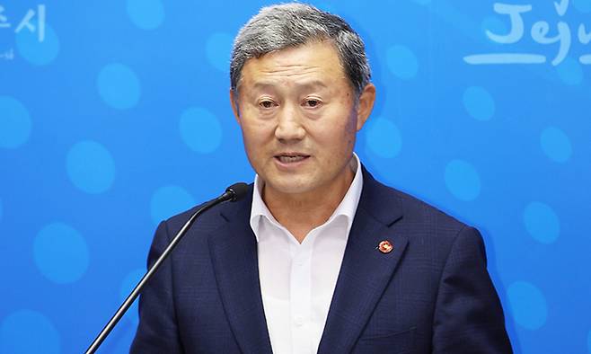 브리핑하는 김완근 제주시장. 제주시 제공