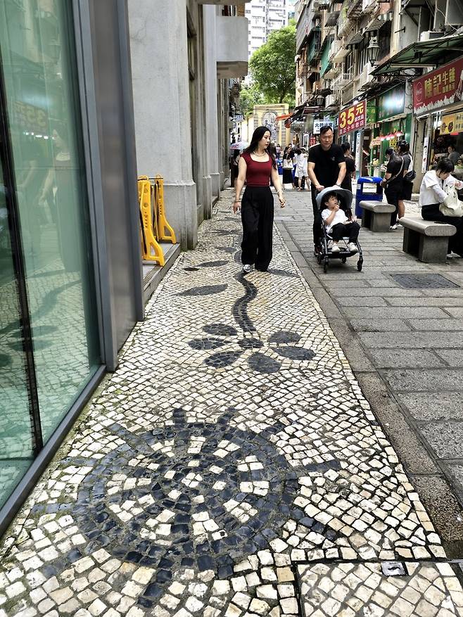 마카오 거리 칼사다 포르투게사.