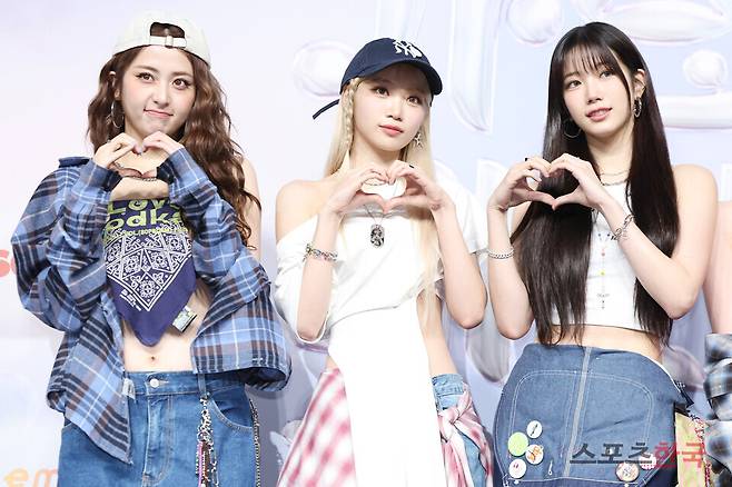 '2024 SBS 가요대전 Summer' 블루카펫 행사에 참석한 그룹 르세라핌(LE SSERAFIM) ⓒ이혜영 기자 lhy@hankooki.com