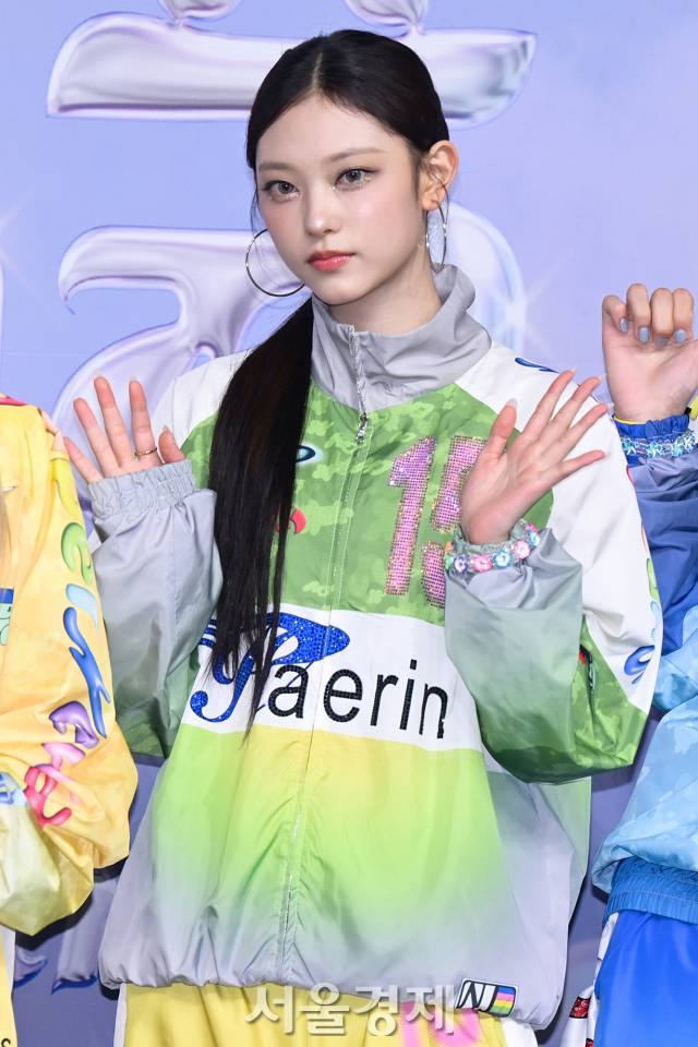 그룹 뉴진스(New Jeans) 해린이 21일 오후 인천 중구 인스파이어 아레나에서 열린 ‘2024 SBS 가요대전: 서머(Summer)’ 레드카펫에서 포즈를 취하고 있다. 김규빈 기자 2024.07.21