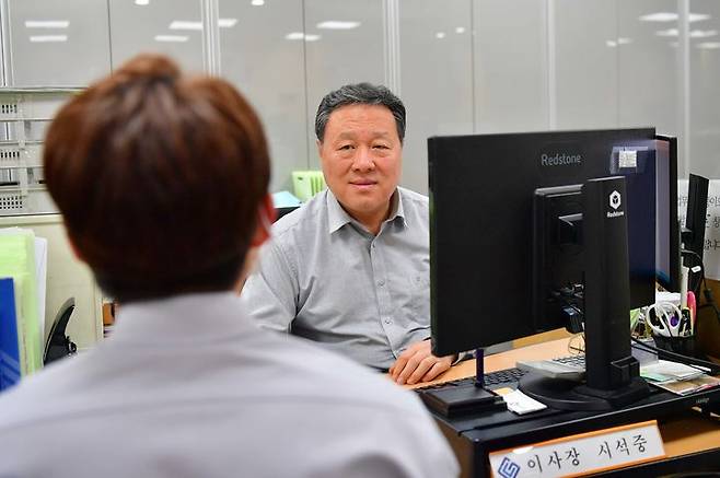 [수원=뉴시스] 시석중 경기신보 이사장. (사진=경기신보 제공)  *재판매 및 DB 금지