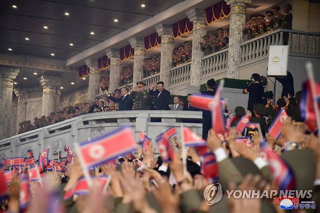 북한, '전승절 70주년' 야간 열병식 개최 (평양 조선중앙통신=연합뉴스) 북한이 '전승절'(6ㆍ25전쟁 정전협정기념일) 70주년인 지난 27일 저녁 평양 김일성광장에서 열병식을 개최했다고 조선중앙통신이 28일 보도했다. 2023.7.28 
    [국내에서만 사용가능. 재배포 금지. For Use Only in the Republic of Korea. No Redistribution] nkphoto@yna.co.kr