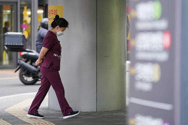 한 대학병원에서 의료진이 이동하고 있다. 사진은 기사 내용과 무관. 쿠키뉴스 자료사진