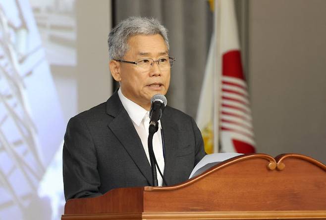 김동철 한국전력공사(한전) 사장이 24일 한전 남서울본부에서 열린 ‘전력망 적기 확충을 위한 혁신 대토론회’에서 인사말하고 있다. (사진=한전)