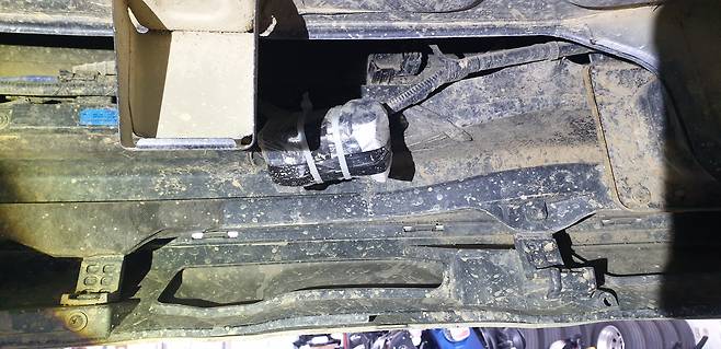 충북 충주시청 암행단속차 하부에서 위치추적기가 발견되기도 했다.