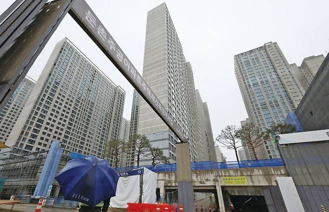 서울 송파구 둔촌주공 재건축 건설현장./뉴스1