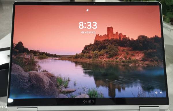HP 오멘 14 슬림은 OLED 디스플레이를 탑재했다. 색감, 표현력이 우수하다. 정옥재 기자