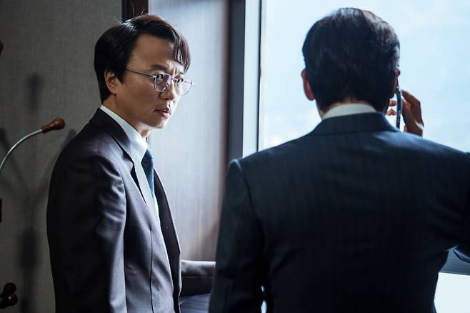‘돌풍’ 속 배우 전배수. (사진=넷플릭스 제공)