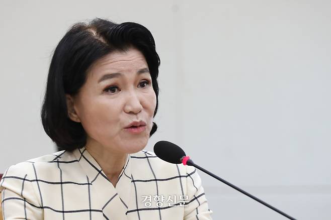 이진숙 방송통신위원장 후보자가 26일 국회에서 열린 인사청문회에서 의원 질의에 답하고 있다. 박민규 선임기자