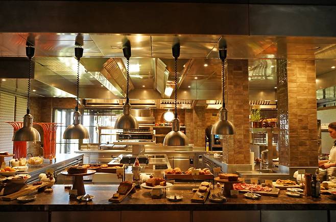 빌라 스파리나에서는 누구나 미리 신청하면 쿠킹 클래스를즐길 수 있다