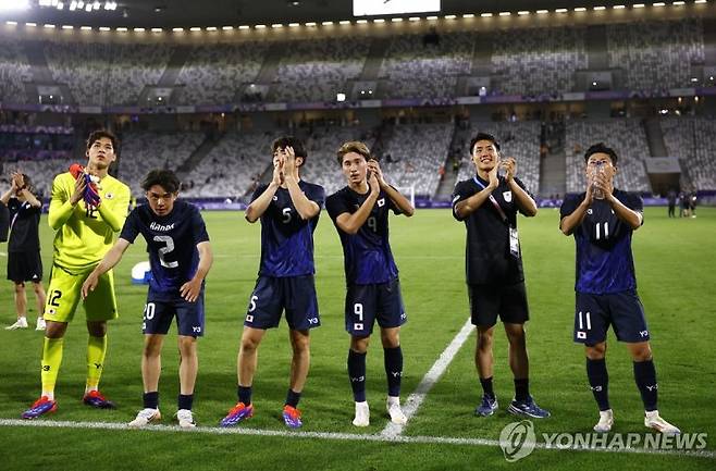 일본은 남은 경기 승패에 상관없이 8강진출을 확정했다 / 사진 = 연합뉴스