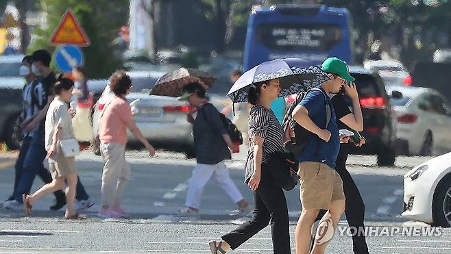 연일 계속되는 폭염 [연합뉴스 자료사진]