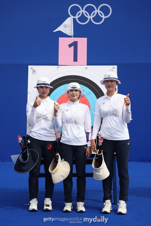 한국 여자 양궁 대표팀. 남수현-전훈영-임시현(왼쪽부터)./게티이미지코리아