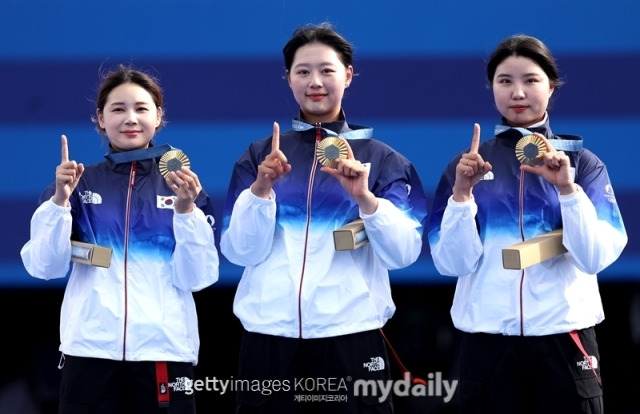 여자 양궁 대표팀 전훈영-임시현-남수현(왼쪽부터)./게티이미지코리아