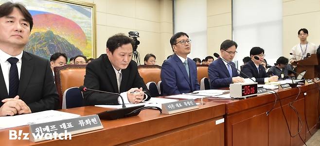 구영배 큐텐 대표,류광진 티몬 대표, 류화현 위메프 대표가 30일 국회 정무위원회에 출석해 티몬, 위메프 대금 미정산 사태에 대한 위원들의 질문에 답을 하고 있다. /사진=이명근 기자 qwe123@