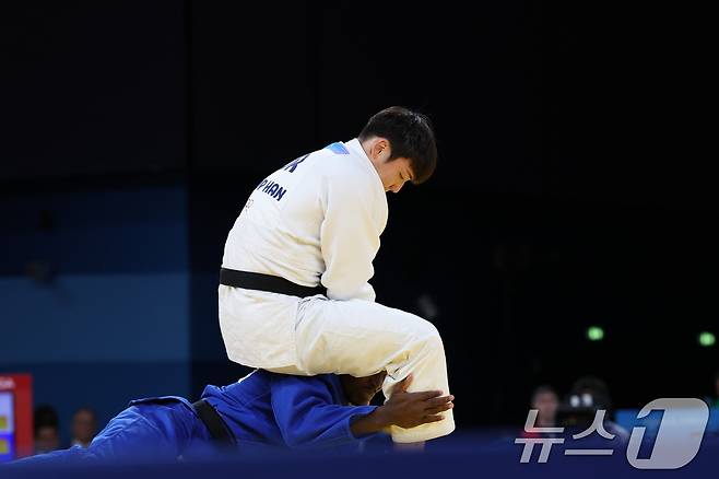 한주엽이 31일 오후(한국시간) 2024 파리 올림픽 유도 남자 90㎏급 32강에서 조르기 한판승을 거뒀다. ⓒ News1 이동해 기자