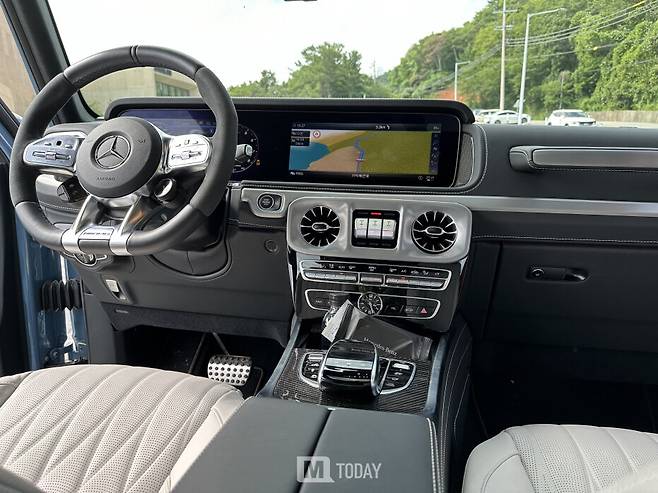 메르세데스-G 63&nbsp; 실내