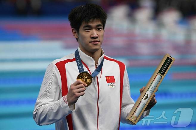 중국의 판잔러가 아시아 선수로는 92년 만에 올림픽 자유형 100m 금메달리스트가 됐다. ⓒ AFP=뉴스1