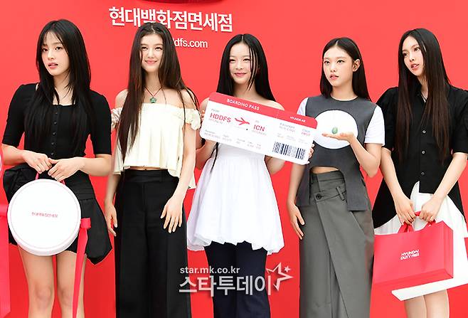 그룹 뉴진스. <강영국 기자>