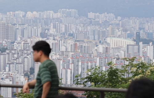 서울 남산에서 바라본 시내 아파트 모습. [사진 출처 = 연합뉴스]