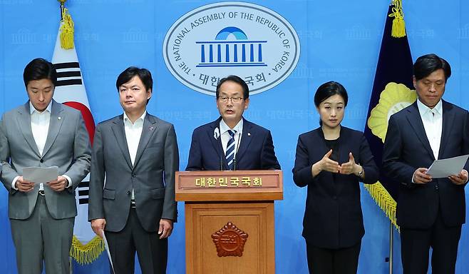 2일 오후 국회 소통관에서 국회 정무위 야당 의원들이 합동 기자회견을 열고 티몬·위메프 사태와 관련해 정부 대책을 촉구하고 있다. [연합]