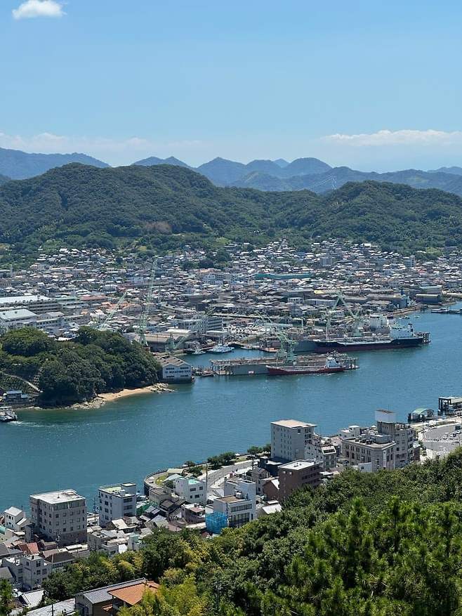 0eecf100b68768f423ecf3e1329c706f58e427a59df734fff74a9a86d3d7379314ed71b133b78aa952e94cb3ee8bc5b25172a88db9