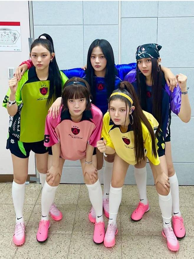 뉴진스 공식 SNS 캡처