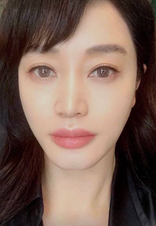 김혜수. 사진|SNS