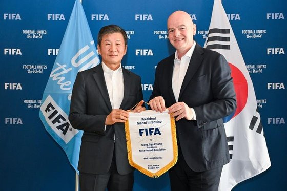 잔니 인판티노 FIFA 회장을 만난 정몽규 대한축구협회장. 사진 FIFA