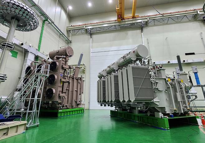 LS일렉트릭 부산 사업장에서 생산하고 있는 초고압 변압기. [LS일렉트릭 제공]