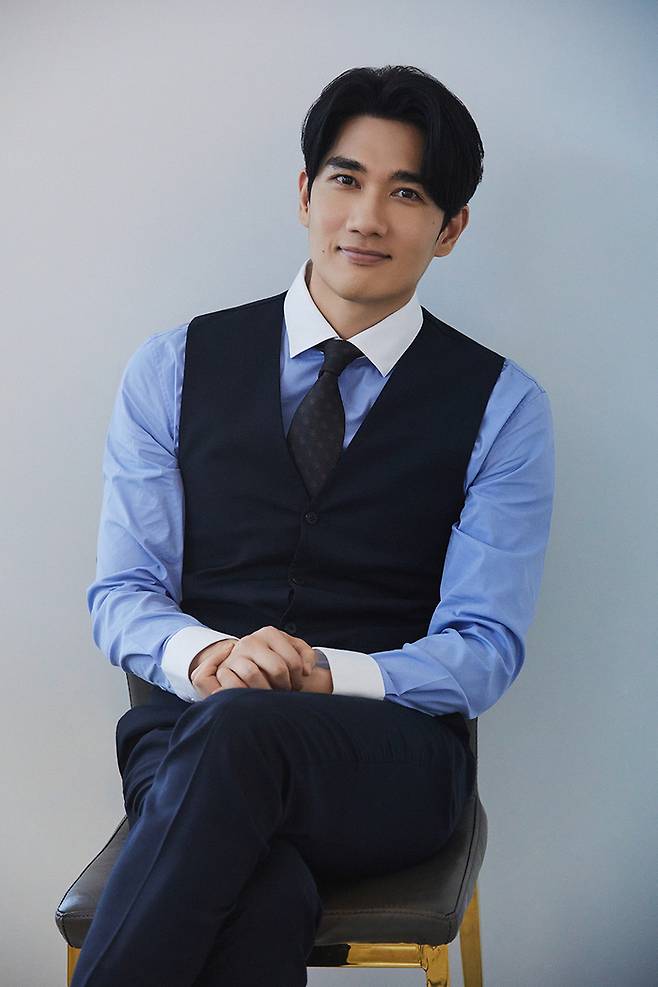 JTBC 드라마 ‘놀아주는 여자’에서 서지환 역을 연기한 배우 엄태구. 사진 TEAMHOPE