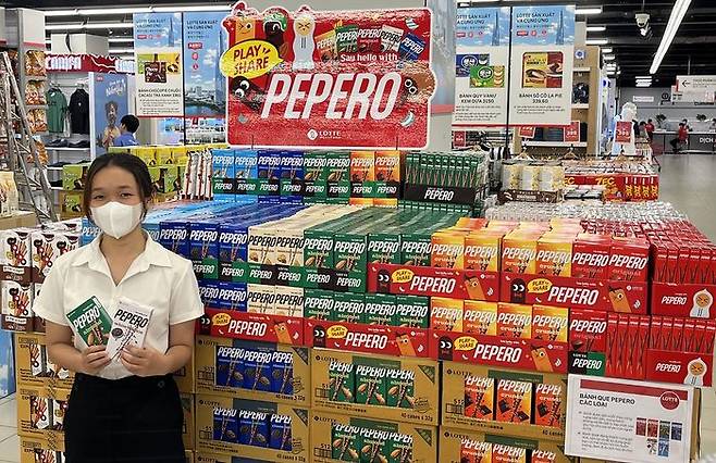 지난해 베트남 현지 빼빼로 전용매대 모습.ⓒ롯데웰푸드