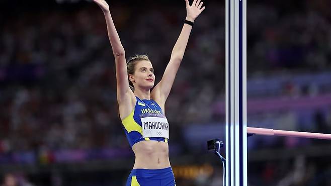 2.jpg 여자 높이뛰기 우승자.