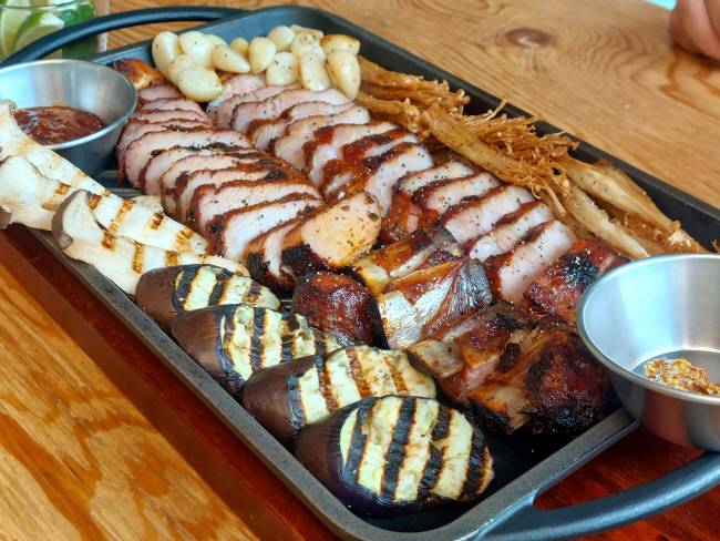 서울 용산 창주랜드의 군고구마통 바비큐