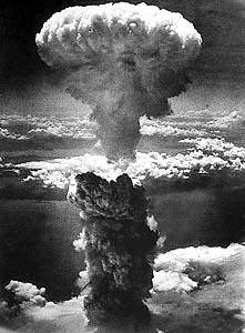 히로시마 원자폭탄 폭발 장면. 매경DB