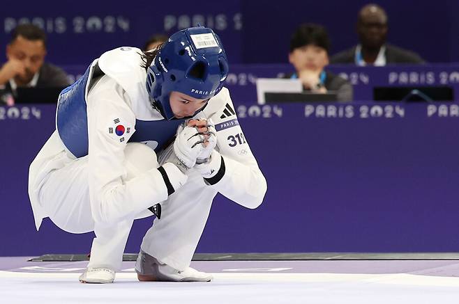 ▲ 8일(현지시간) 프랑스 파리 그랑팔레 태권도경기장에서 열린 2024 파리올림픽 태권도 여자 57kg급에서 김유진이 세계랭킹 5위를 시작으로 4위, 1위, 2위를 차례차례 꺾으면서 금메달을 차지했다. 세계태권도연맹(WT) 상위 랭커가 아니어서 금메달 가능성을 높게 보지 않았던 김유진인데 상위 랭커를 모두 제압하는 자이언트 킬링을 달성하며 이 체급 16년 만의 금메달 주인공이 됐다.. ⓒ 연합뉴스