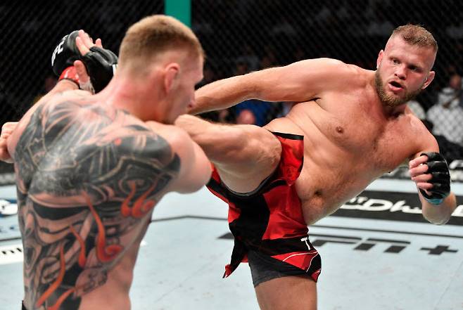 UFC 헤비급 랭킹 8위 마르친 티부라. 사진=AP PHOTO