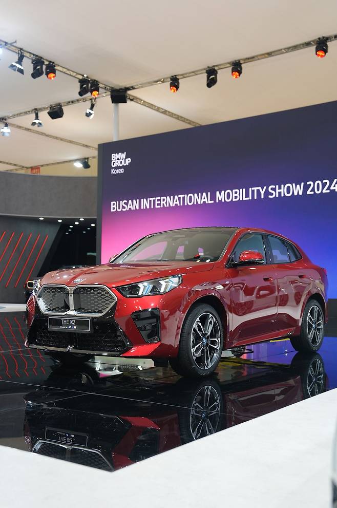 2024 부산모빌리티쇼에서 공개된 BMW iX2./BMW코리아 제공