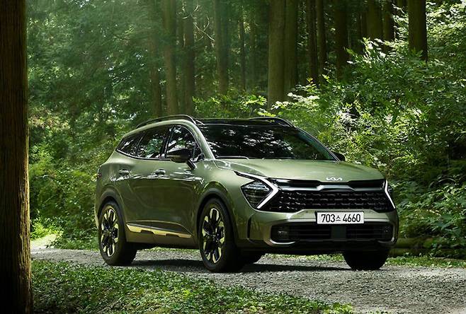 미국 뉴스위크가 출퇴근자를 위한 최고의 차로 뽑은 스포티지 하이브리드. 기아 제공