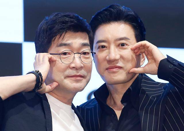 손현주(왼쪽)와 김명민이 '유어 아너'의 제작발표회에 참석했다. 뉴스1