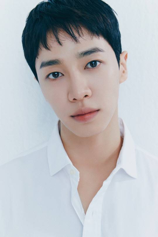 가수 이기광