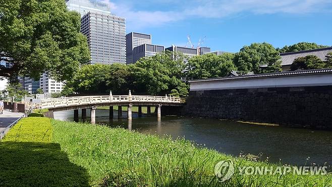 고쿄 해자 [촬영 박세진] 일본 왕실 거주지인 고쿄의 동쪽 정원 쪽을 둘러싼 해자 전경