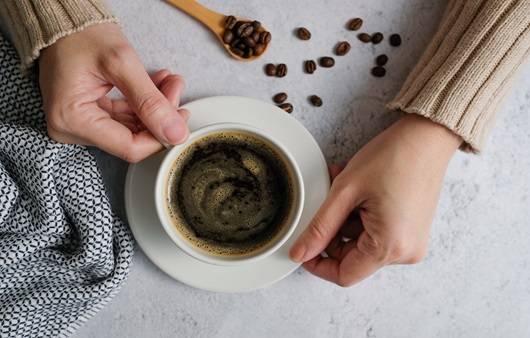 커피를 너무 많이 마시면 카페인 과다로 인한 부작용을 겪을 수 있다｜출처: 게티이미지뱅크