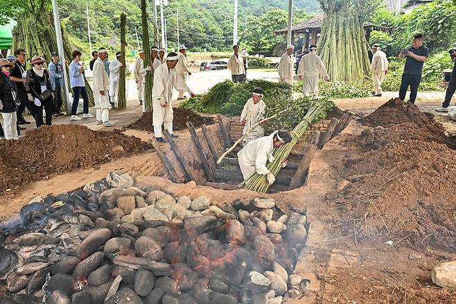 [정선=뉴시스] 정선 유평삼베민속 삼굿행사. (사진=뉴시스 DB). photo@newsis.com *재판매 및 DB 금지