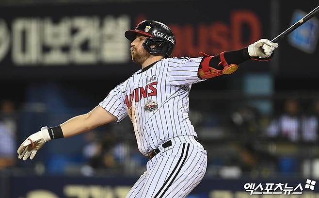 LG 내야수 오스틴은 20일 잠실구장에서 열린 '2024 신한 SOL Bank KBO 리그' SSG와 주중 3연전 첫 번째 경기에서 3번타자 1루수로 선발 출전했다. 8회말 무사 2,3루에서 2타점 2루타를 쳐 팀 승리에 혁혁한 공을 세웠다. 엑스포츠뉴스 DB