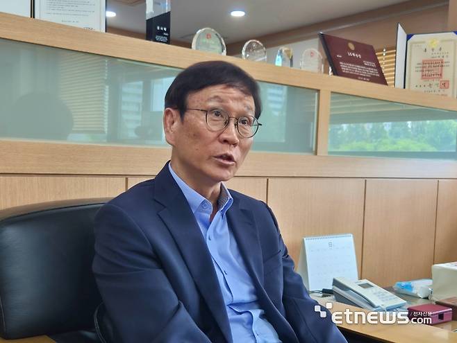 최 원장은 수소, SMR 등 국가 주력산업 발전을 위한 소재 연구의 중요성을 되짚었다.