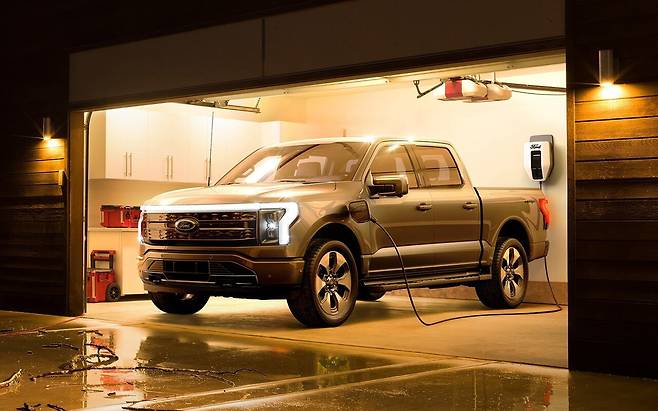 포드 전기트럭 F-150 라이트닝. / 포드