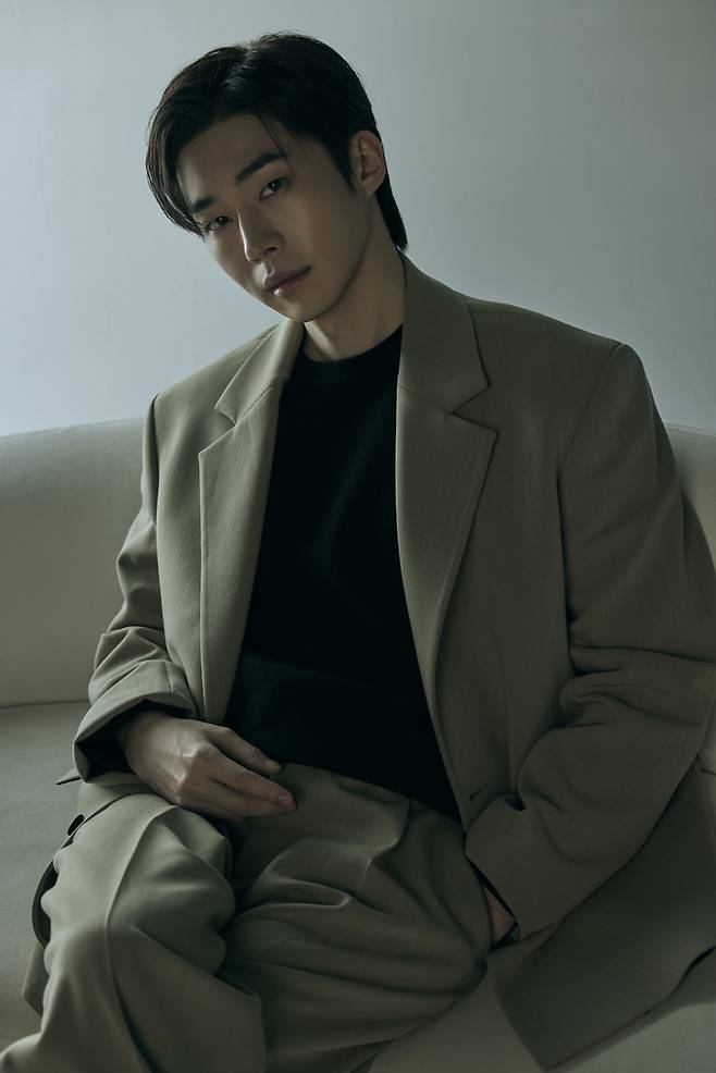 배우 무진성. 에일리언컴퍼니 제공